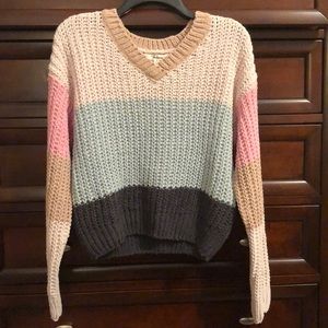 Brand 🆕 TAKARA sweater🔥🔥🔥😍